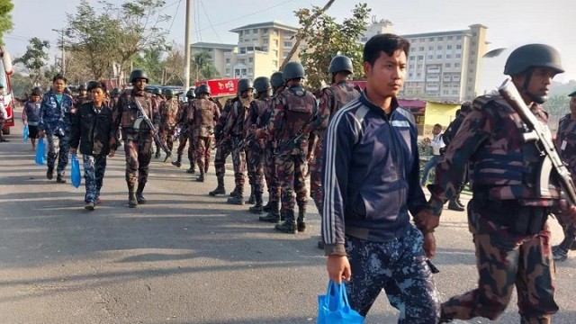 মিয়ানমারের ৩৩০ জনকে হস্তান্তর করল বিজিবি