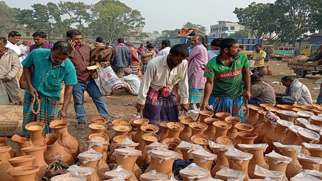 চুয়াডাঙ্গার ঐতিহ্যবাহি গুড় দেশের সকল প্রান্তে