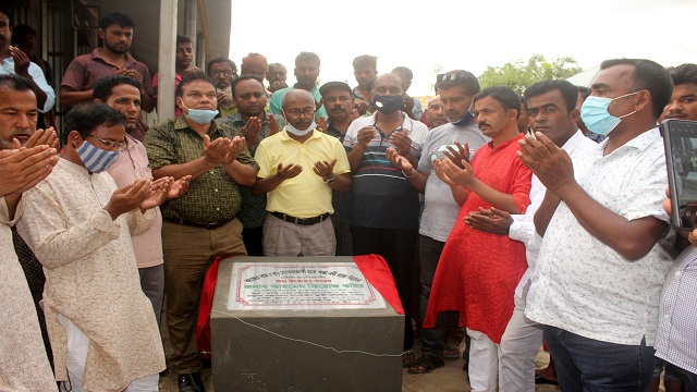 পাবনার সুজানগরে বিভিন্ন উন্নয়ন কাজের উদ্বোধন করলেন এমপি ফিরোজ কবির