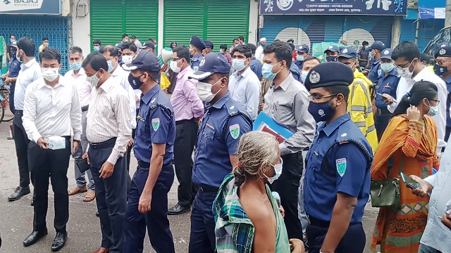 লকডাউনকে সামনে রেখে সুনামগঞ্জ প্রশাসনের সচেতনতামুলক প্রচারাভিযান