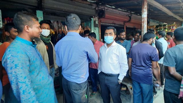 হাকিমপুরে যৌন উত্তেজক সিরাপ বিক্রির দায়ে লক্ষাধিক টাকা জরিমানা