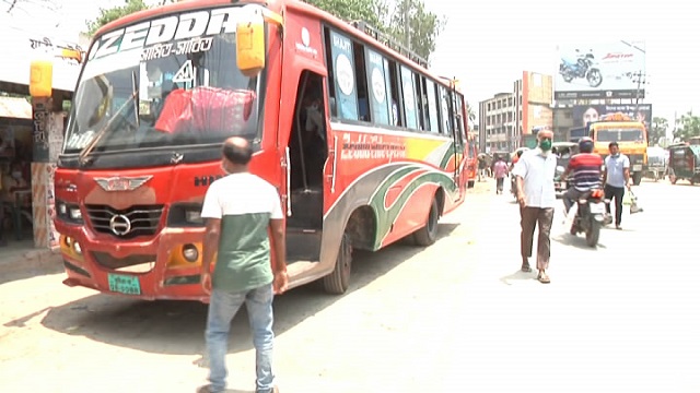 স্বাস্থ্য বিধি মেনে কুষ্টিয়ায় অভ্যন্তরীণ রুটে শুরু হয়েছে পরিবহন চলাচল