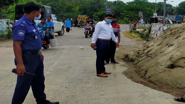 মুকসুদপুরে অবৈধভাবে সড়ক দখলকারীদের বিরুদ্ধে ভ্রাম্যমান আদালত পরিচালনা ও ড্রাইভিং লাইসেন্স না থাকায় ৫ মটর সাইকেল চালকের জরিমানা