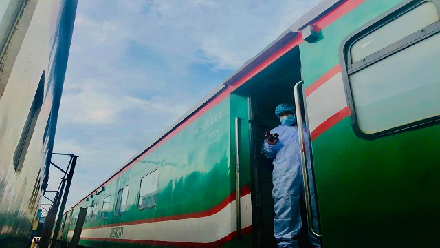 করোনা আক্রান্ত, একাই বগি নিয়ে ঢাকায় গেলেন ট্রেন পরিচালক