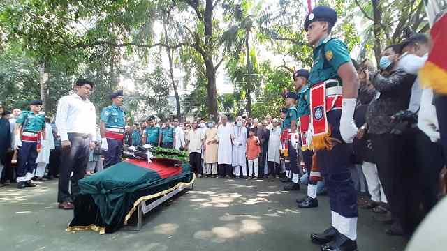 চিরনিদ্রায় শায়িত আকবর আলি খান