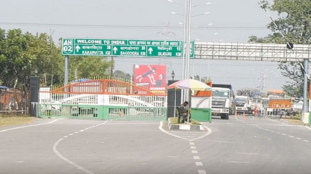 বাংলাবান্ধা স্থলবন্দর দিয়ে বন্ধ আমদানি-রপ্তানি