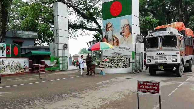 ভারত ফেরত যাত্রীদের কোয়ারেন্টাইন লাগবে না