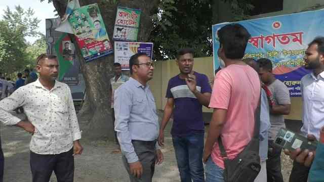 হিলিতে সাংবাদিকদের উপর হামলার চেষ্টার ঘটনায় চোরাকারবারীদের নামে থানায় জিডি