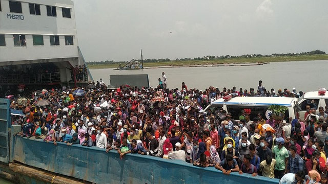 ফেরিতে হুড়োহুড়ি, নিহত ৬