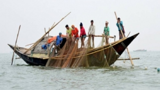 আজ থেকে ৬৫ দিন মাছ ধরা যাবে না