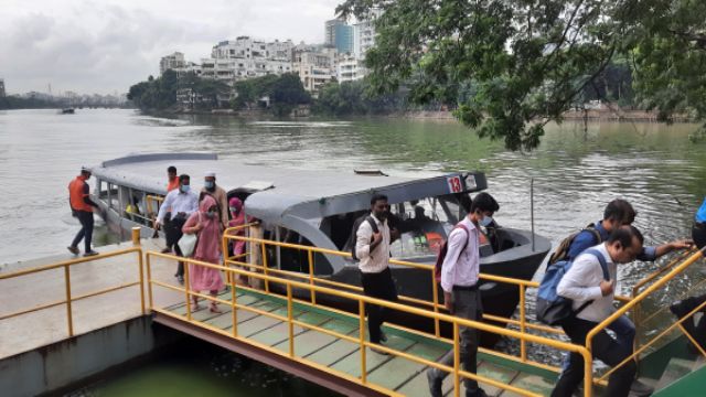 হাতিরঝিলের ওয়াটার ট্যাক্সির ভাড়াও বেড়েছে