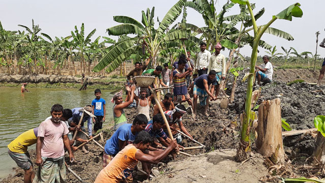 দখল হওয়া সরকারি খাল উদ্ধার করলো প্রশাসন