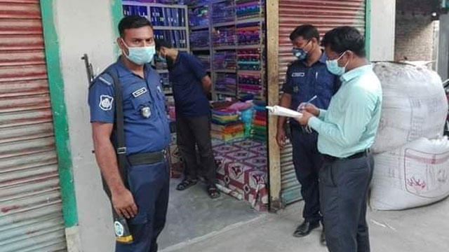 লকডাউনের ৭ম দিন পলাশবাড়ীতে ১০ হাজার ৫'শ টাকা জরিমানা