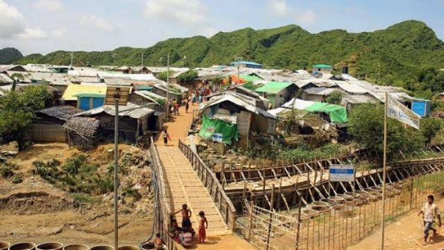 উখিয়ায় দুর্বৃত্তদের হামলায় ৪ রোহিঙ্গা গুলিবিদ্ধ