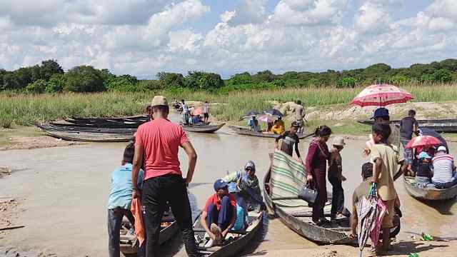 টানা ছুটিতে সিলেটে পর্যটকদের ভিড়