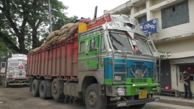 আবারও হিলি স্থলবন্দরে আমদানি-রপ্তানি শুরু