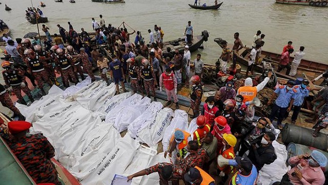 লঞ্চে আগুনে নিহতের সংখ্যা বেড়ে ৩৯