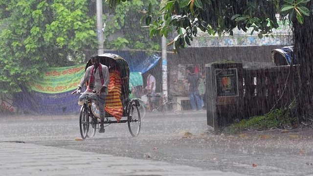 রাজধানীতে ঝড়-বৃষ্টি