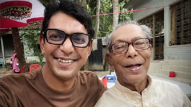  চঞ্চল চৌধুরী ও তার বাবা