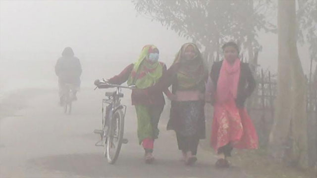 তীব্র শীতে বিপর্যস্ত উত্তরের জনপদ